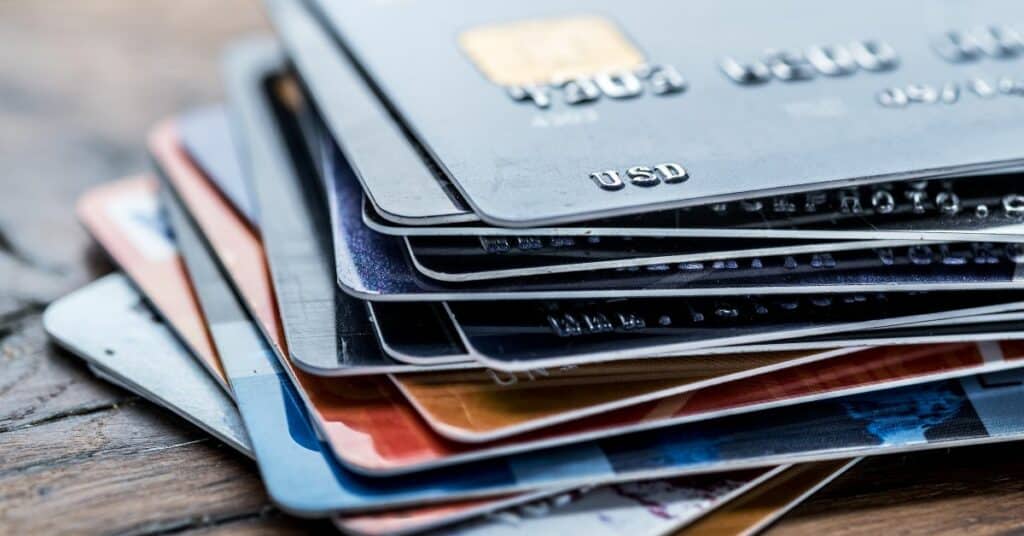 כיצד מקבלים הלוואה מחברת כרטיסי אשראי